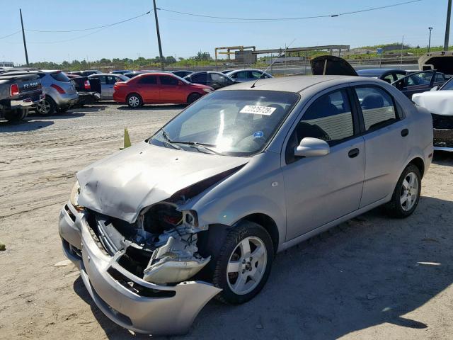 KL1TG56616B651949 - 2006 CHEVROLET AVEO LT GRAY photo 2