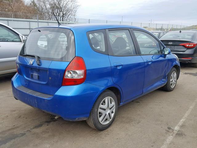 JHMGD37457S041332 - 2007 HONDA FIT BLUE photo 4