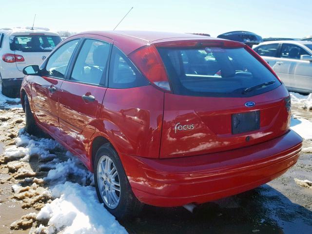 3FAFP37353R143947 - 2003 FORD FOCUS ZX5 RED photo 3