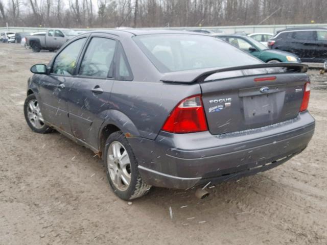 1FAFP38Z85W153987 - 2005 FORD FOCUS ZX4 GRAY photo 3