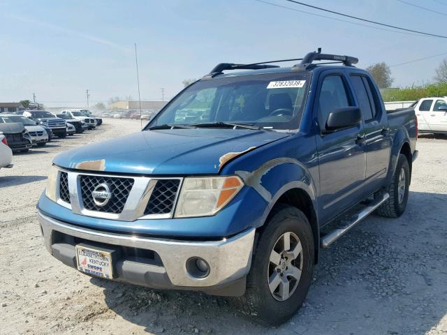 1N6AD07W15C419075 - 2005 NISSAN FRONTIER C BLUE photo 2