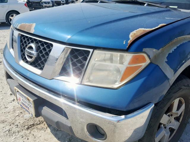 1N6AD07W15C419075 - 2005 NISSAN FRONTIER C BLUE photo 9