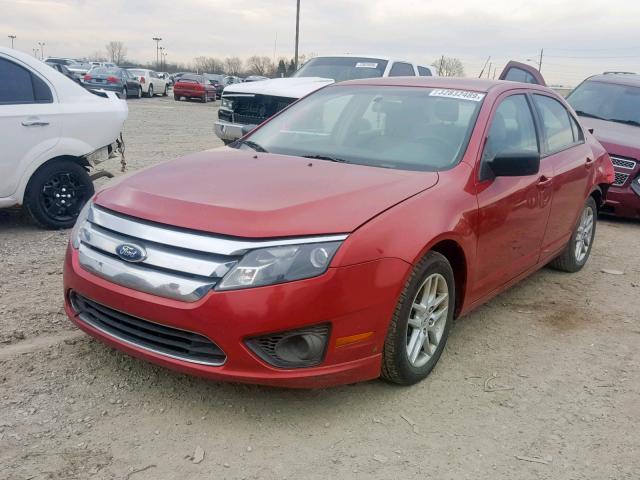 3FAHP0GAXBR200339 - 2011 FORD FUSION S RED photo 2