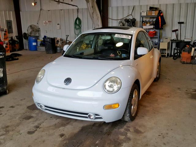 3VWCA21C5YM489242 - 2000 VOLKSWAGEN NEW BEETLE თეთრი ფოტო 2