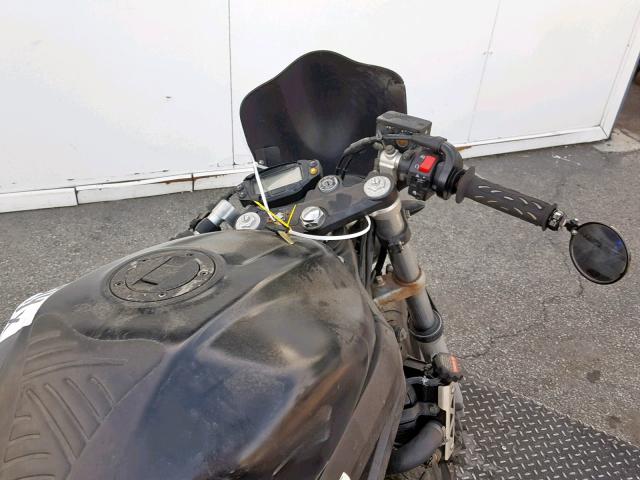 JS1VP53A552105738 - 2005 SUZUKI SV650 BLACK photo 5