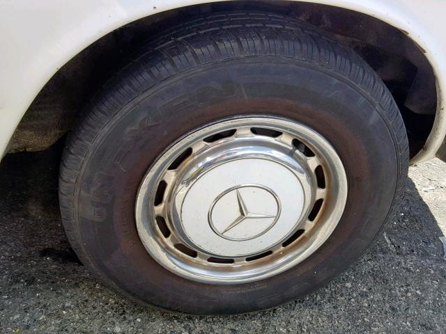 WDBAB23A3DB378465 - 1983 MERCEDES-BENZ 240 D WHITE photo 9