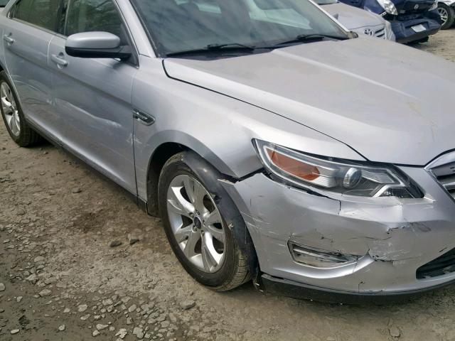 1FAHP2EW2CG139622 - 2012 FORD TAURUS SEL SILVER photo 9