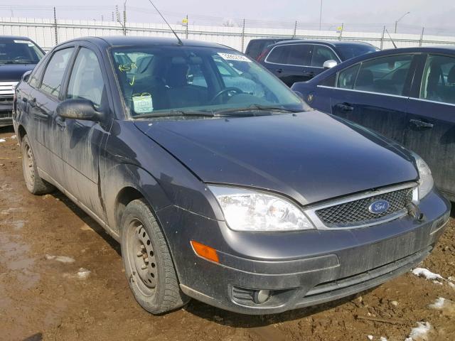 1FAFP34N25W268121 - 2005 FORD FOCUS ZX4 GRAY photo 1
