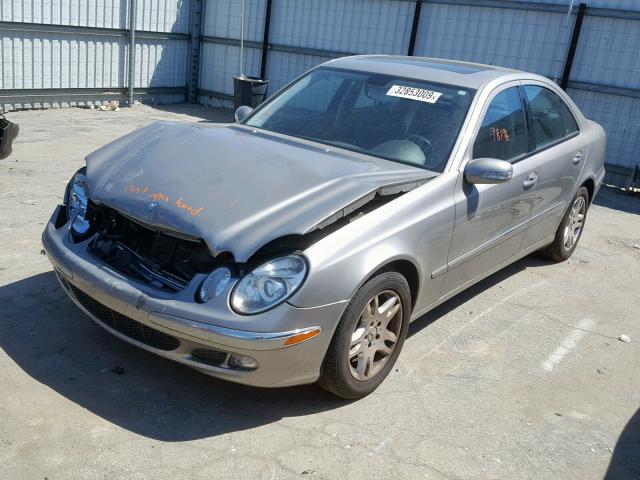 WDBUF65J45A705291 - 2005 MERCEDES-BENZ E 320 GOLD photo 2