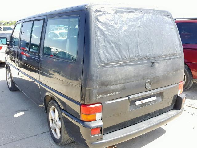 WV2KB47051H130599 - 2001 VOLKSWAGEN EUROVAN GL BLACK photo 3