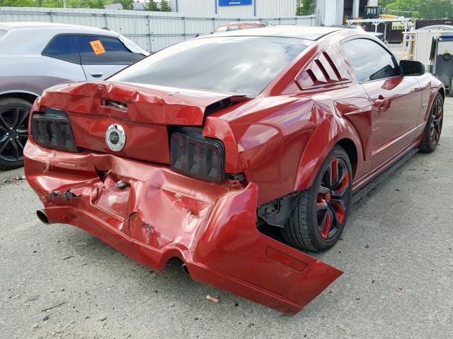 1ZVFT82H675196930 - 2007 FORD MUSTANG GT RED photo 4