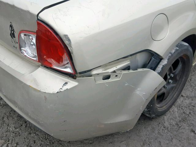 1G1ZH57B99F174219 - 2009 CHEVROLET MALIBU 1LT GOLD photo 9