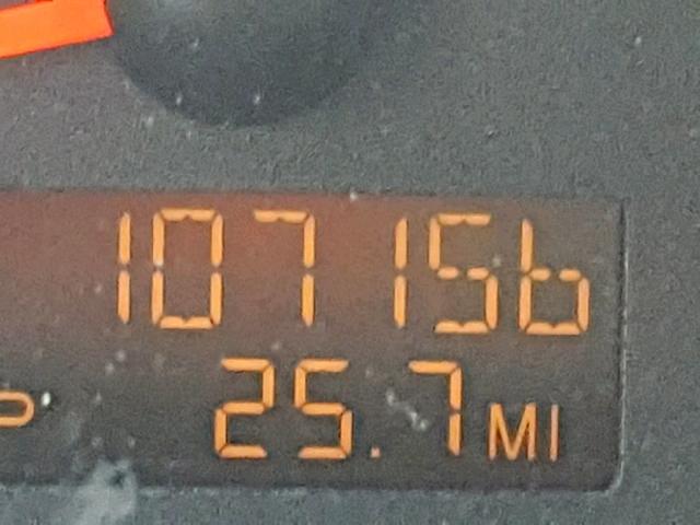 1G8AG52F74Z100414 - 2004 SATURN ION LEVEL BLACK photo 8