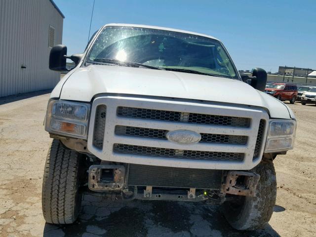 1FTWW31P27EA82221 - 2007 FORD F350 SRW S WHITE photo 9