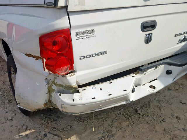 1D7RE3BK9BS688134 - 2011 DODGE DAKOTA SLT WHITE photo 9