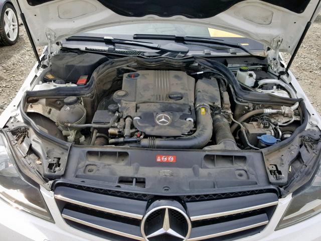 WDDGJ4HB6EG181151 - 2014 MERCEDES-BENZ C 250 WHITE photo 7