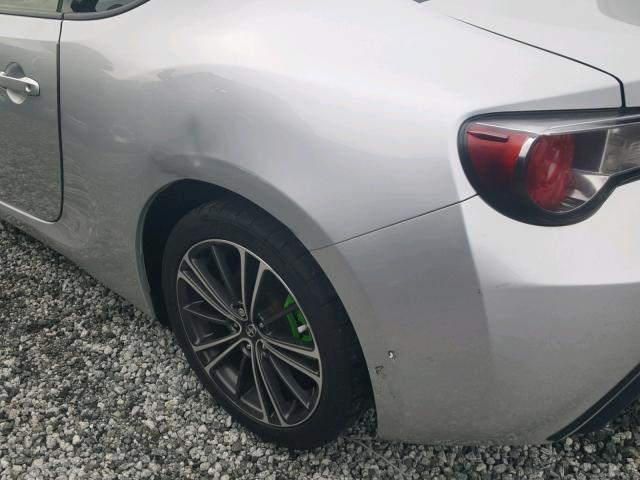 JF1ZNAA13D2705199 - 2013 TOYOTA SCION FR-S SILVER photo 9