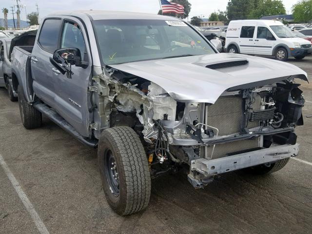 3TMAZ5CN8GM013956 - 2016 TOYOTA TACOMA DOU SILVER photo 1
