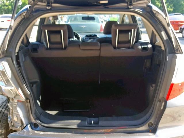 JHMGE8H31DC018121 - 2013 HONDA FIT GRAY photo 9