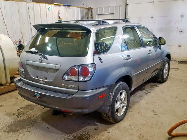 JTJHF10UX20245706 - 2002 LEXUS RX 300 SILVER photo 4