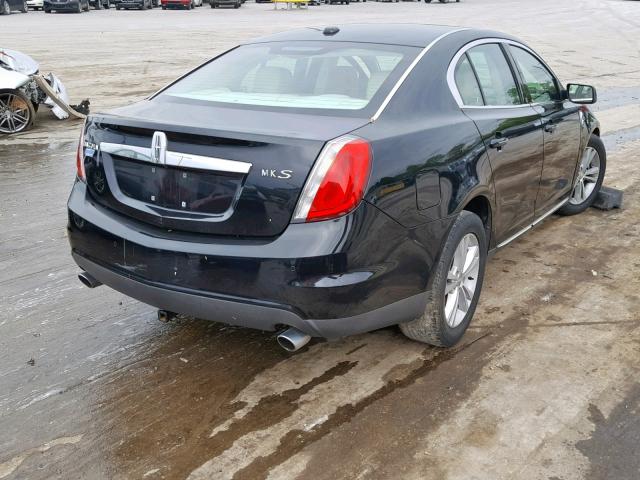 1LNHM93R99G625499 - 2009 LINCOLN MKS BLACK photo 4