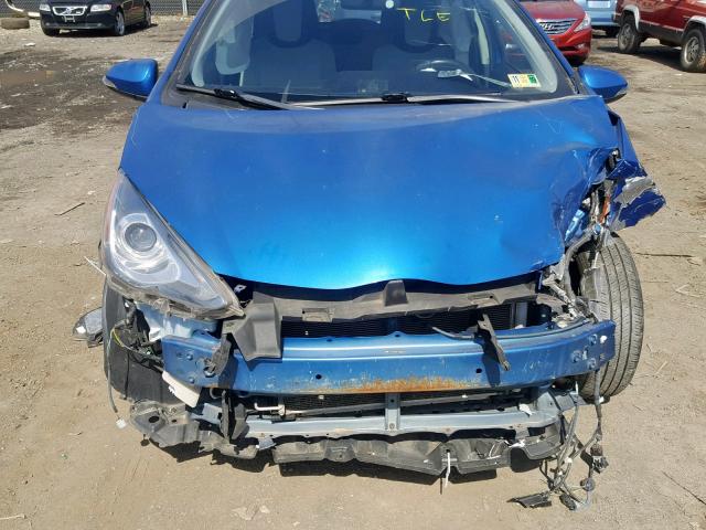 JTDKDTB3XF1087818 - 2015 TOYOTA PRIUS C BLUE photo 9