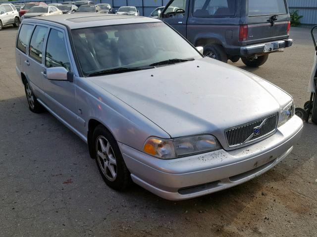 YV1LW56D7Y2647265 - 2000 VOLVO V70 GLT SILVER photo 1