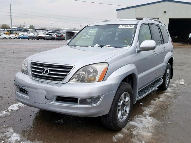 JTJBT20X160113910 - 2006 LEXUS GX 470 SILVER photo 2