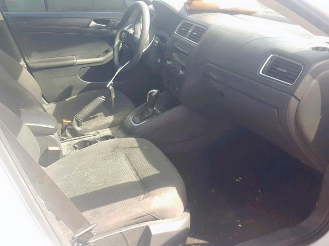 3VW2K7AJ2EM312258 - 2014 VOLKSWAGEN JETTA BASE WHITE photo 5