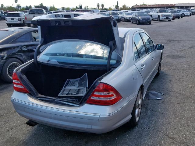 WDBRF40J55F636339 - 2005 MERCEDES-BENZ C 230K SPO SILVER photo 4