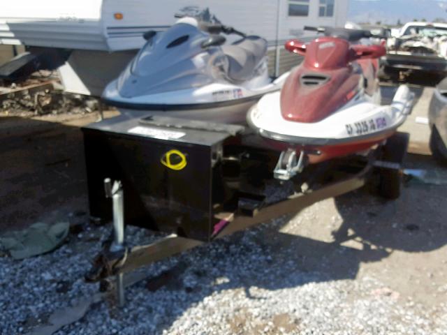 YAMA2962A101 - 2001 YAMAHA WAVERUNNER TWO TONE photo 2