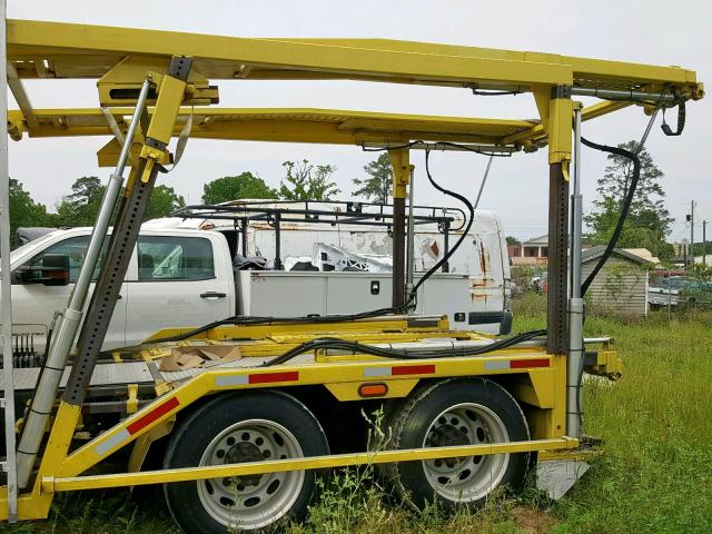 1NP5DB9X84D816239 - 2004 PETERBILT 379 YELLOW photo 9