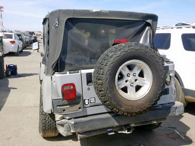 1J4FA44S05P367029 - 2005 JEEP WRANGLER / SILVER photo 10