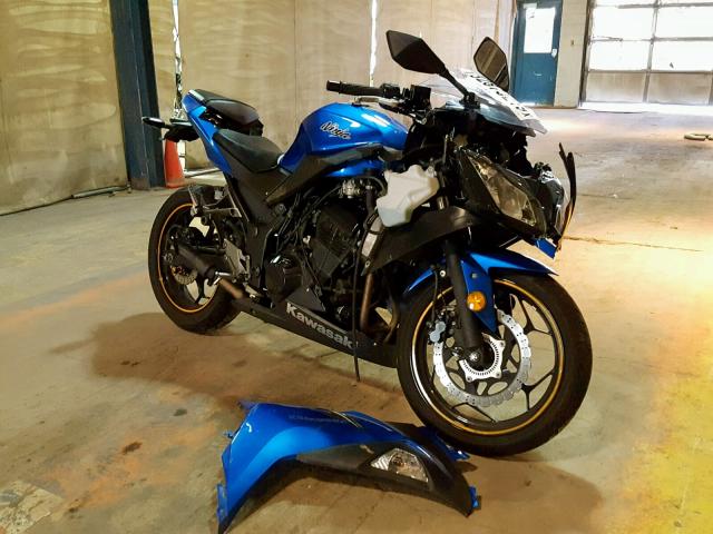 JKAEX8B10HDA35564 - 2017 KAWASAKI EX300 B BLUE photo 1