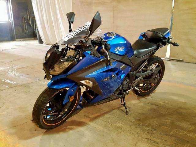 JKAEX8B10HDA35564 - 2017 KAWASAKI EX300 B BLUE photo 2