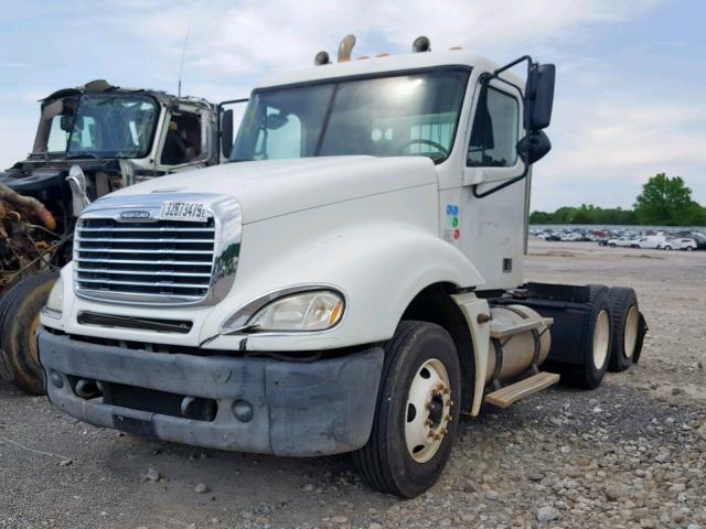 1FUJA6CK14LN59295 - 2004 FREIGHTLINER CONVENTION WHITE photo 2