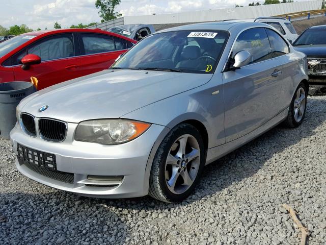 WBAUP73559VK74563 - 2009 BMW 128 I SILVER photo 2