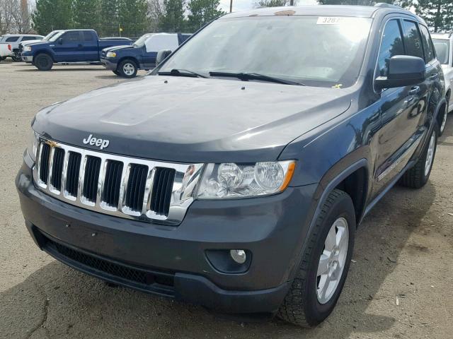 1J4RR4GG5BC600547 - 2011 JEEP GRAND CHER GRAY photo 2