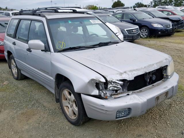 JF1SF656226710024 - 2002 SUBARU FORESTER S SILVER photo 1