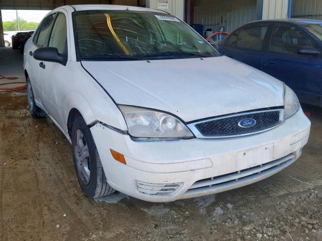 1FAFP34N47W174261 - 2007 FORD FOCUS ZX4 WHITE photo 1