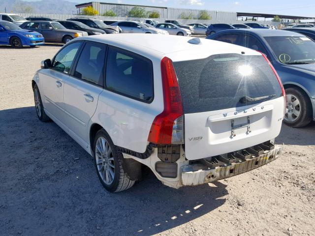 YV1382MW9A2548451 - 2010 VOLVO V50 2.4I WHITE photo 3