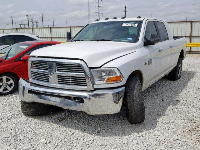 3D7UT2HL8BG529445 - 2011 DODGE RAM 2500 WHITE photo 2