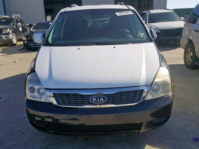 KNDMG4C74B6375970 - 2011 KIA SEDONA LX WHITE photo 9