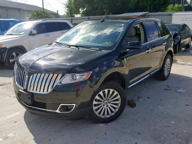 2LMDJ6JK6BBJ23255 - 2011 LINCOLN MKX BLACK photo 2