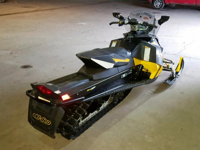 2BPSBXCB6CV000935 - 2012 SKI DOO RENEGADE BLACK photo 4