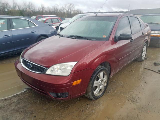 1FAFP34NX6W105895 - 2006 FORD FOCUS ZX4  photo 2