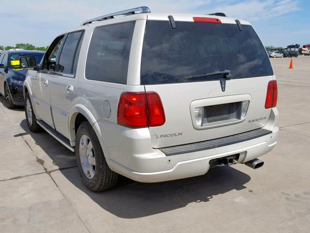 5LMFU27565LJ06186 - 2005 LINCOLN NAVIGATOR 白色 照片 3