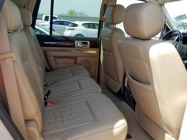 5LMFU27565LJ06186 - 2005 LINCOLN NAVIGATOR 白色 照片 6