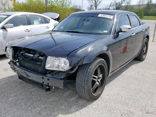 2C3JA63H75H594244 - 2005 CHRYSLER 300C BLACK photo 2