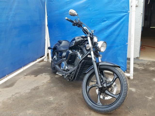 JYAVP33E4BA000215 - 2011 YAMAHA XVS1300 CU BLACK photo 1